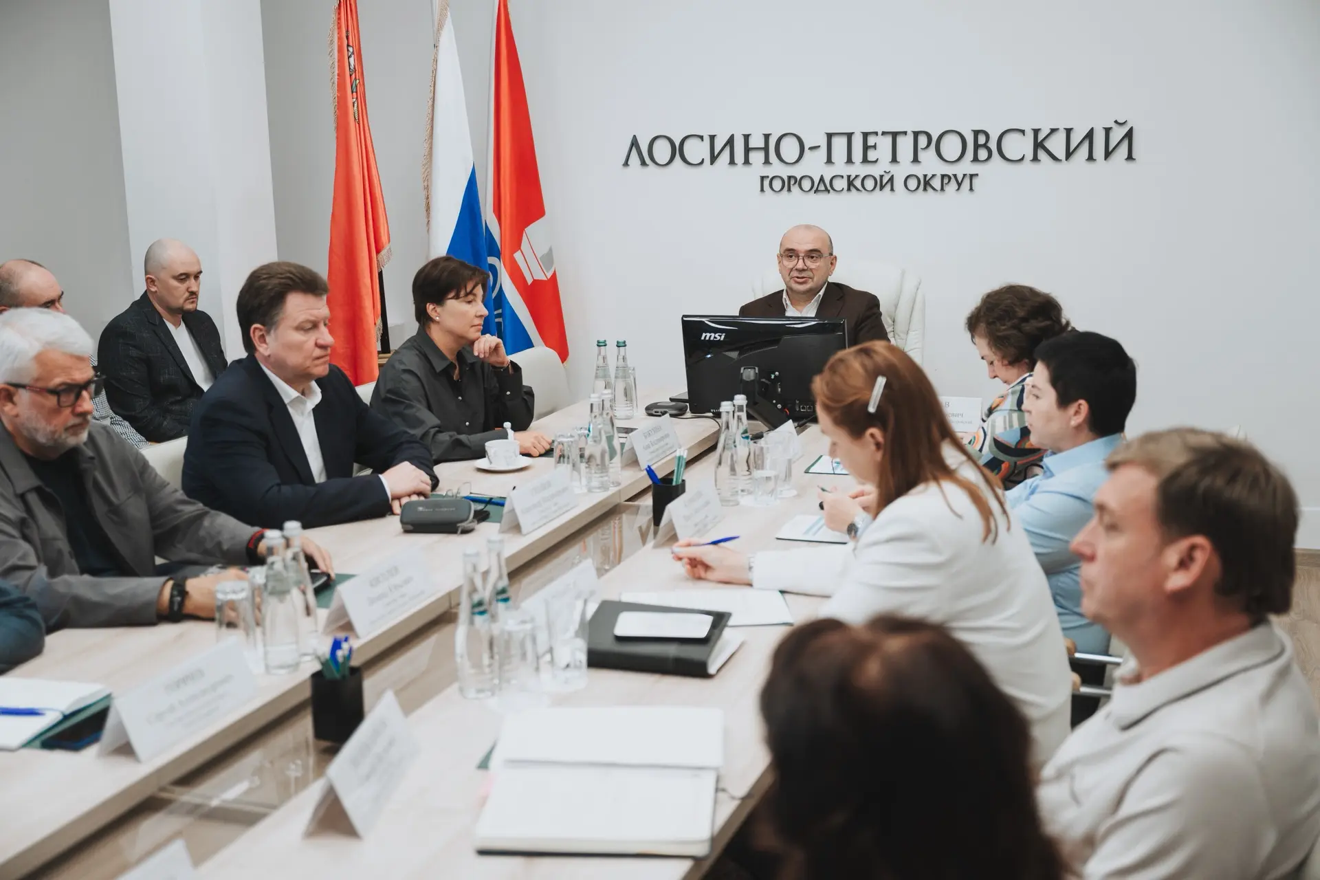 На очередном оперативном совещании разобрали с командой актуальные вопросы 👥