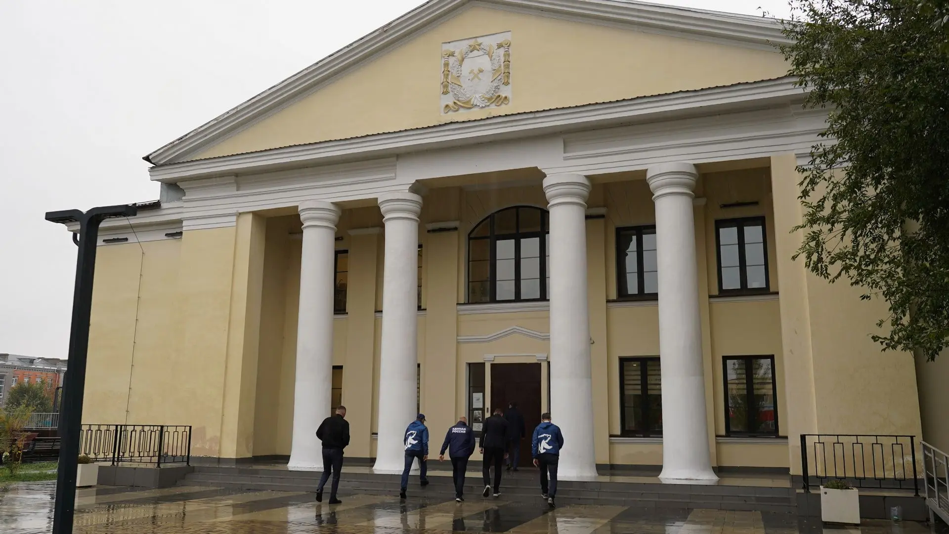🏛 В Троицке после капитального ремонта открылся Дом культуры имени Луначарского