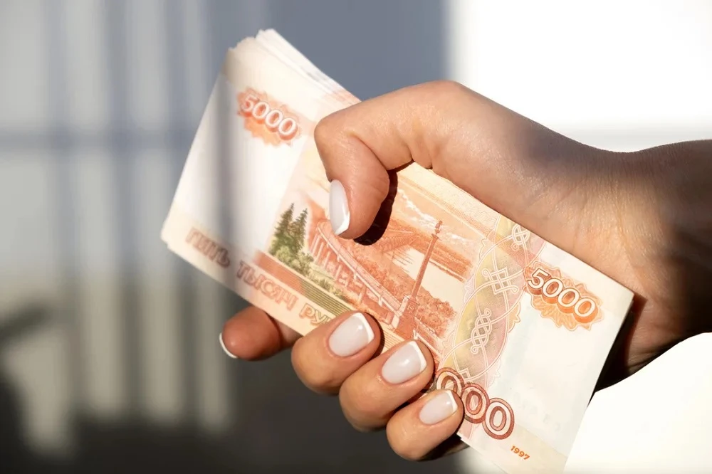 🚀 Средняя зарплата в России превысила 112 тысяч рублей
