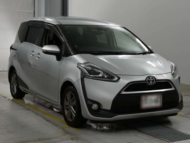 👍 Toyota Sienta