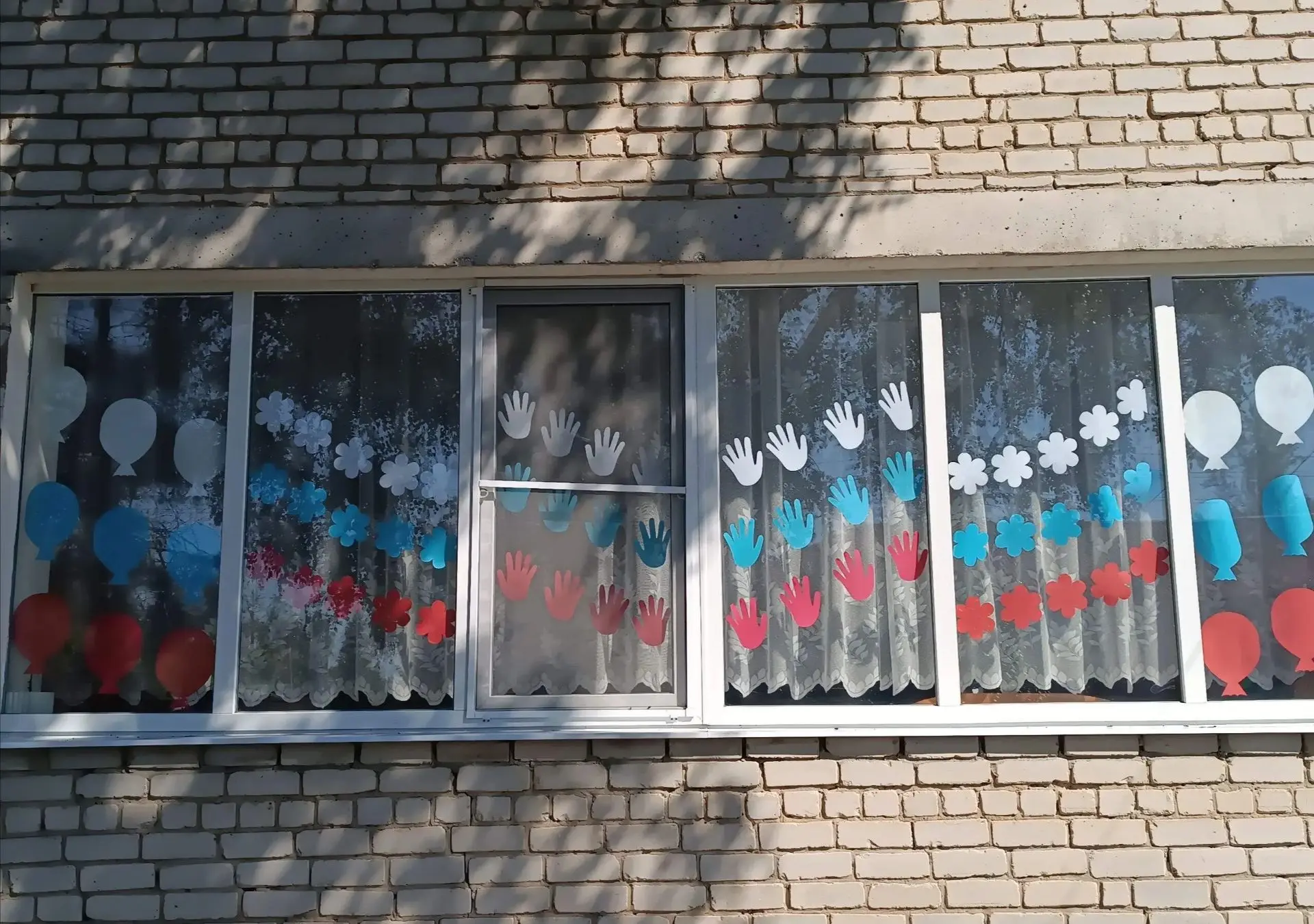 В преддверии Дня Государственного флага Российской Федерации в детском саду прошла тема...