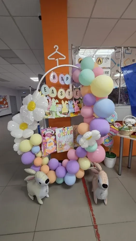 Как прошел первый день Недели иностранных языков? 👀  🐰 Одним из событий дня стала выставка, посвящён