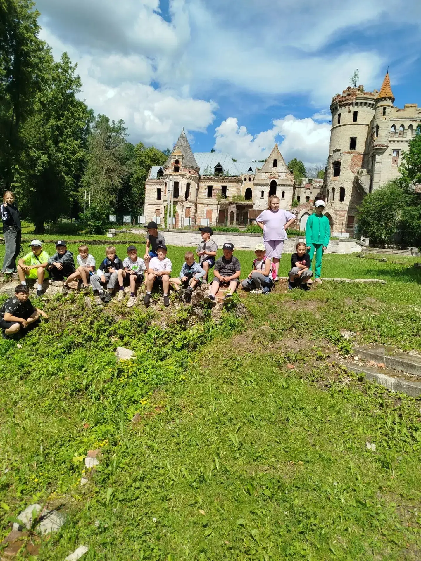 ☀День путешественника в лагере «Солнышко» (деревни Лаврово) получился очень насыщенным ...