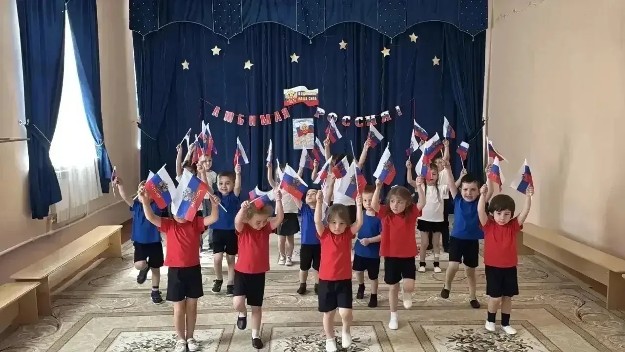 🇷🇺 В преддверии Дня России в детских садах Прикубанского района прошли праздничные ме...