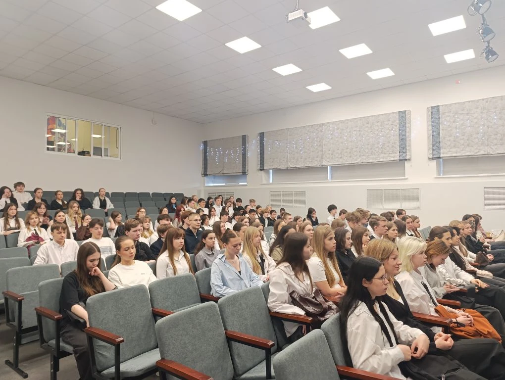 👨‍🎓 Профориентация В минувший понедельник состоялась встреча с представителями ВятГУ. В ходе открыто