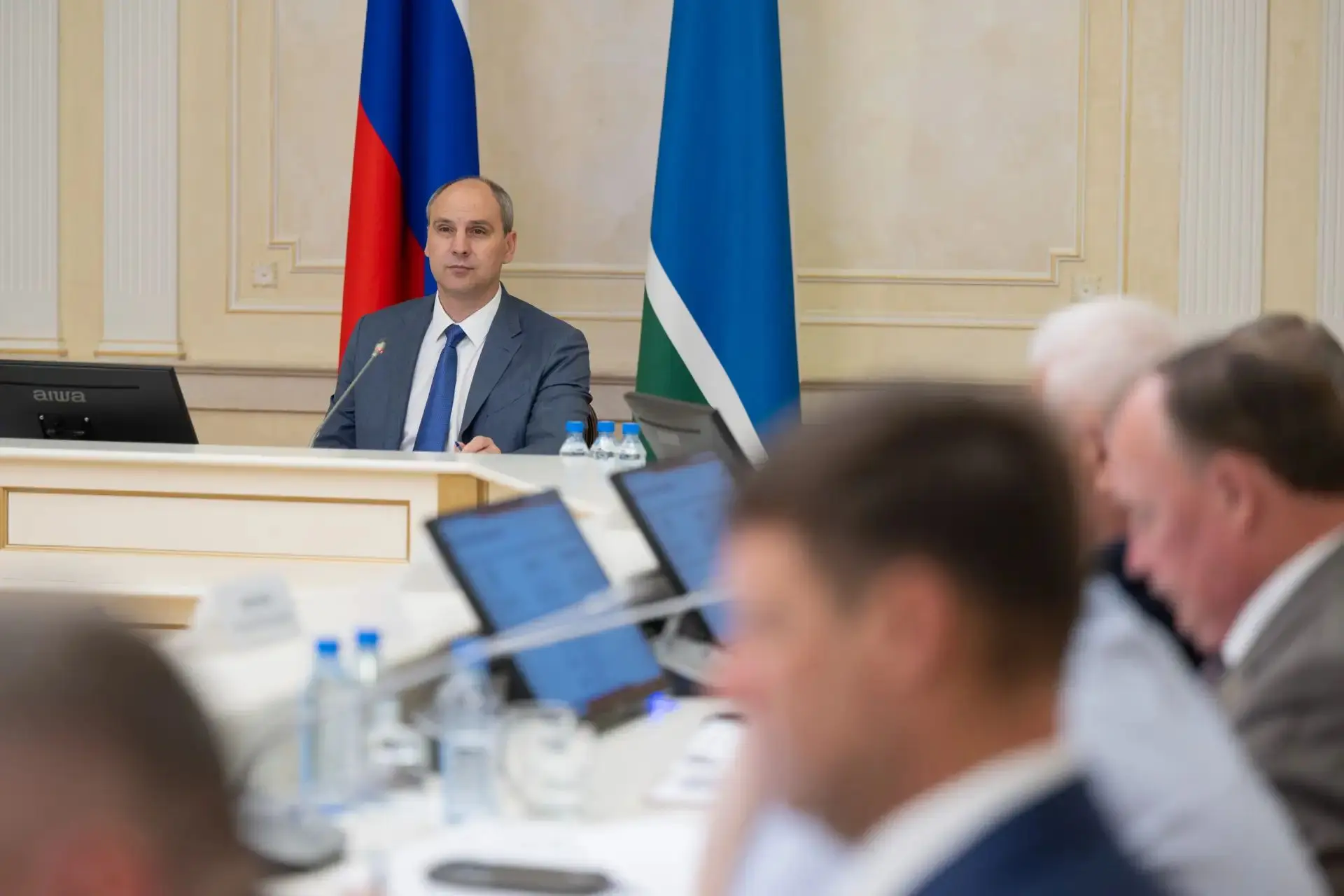 Денис Паслер поручил усилить безопасность объектов, задействованных в проведении Единого дня голосов