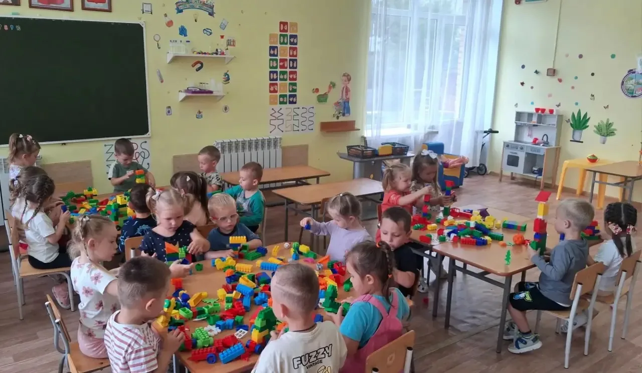 Детский сад глазами детей: как прошло занятие по конструированию в средней группе.