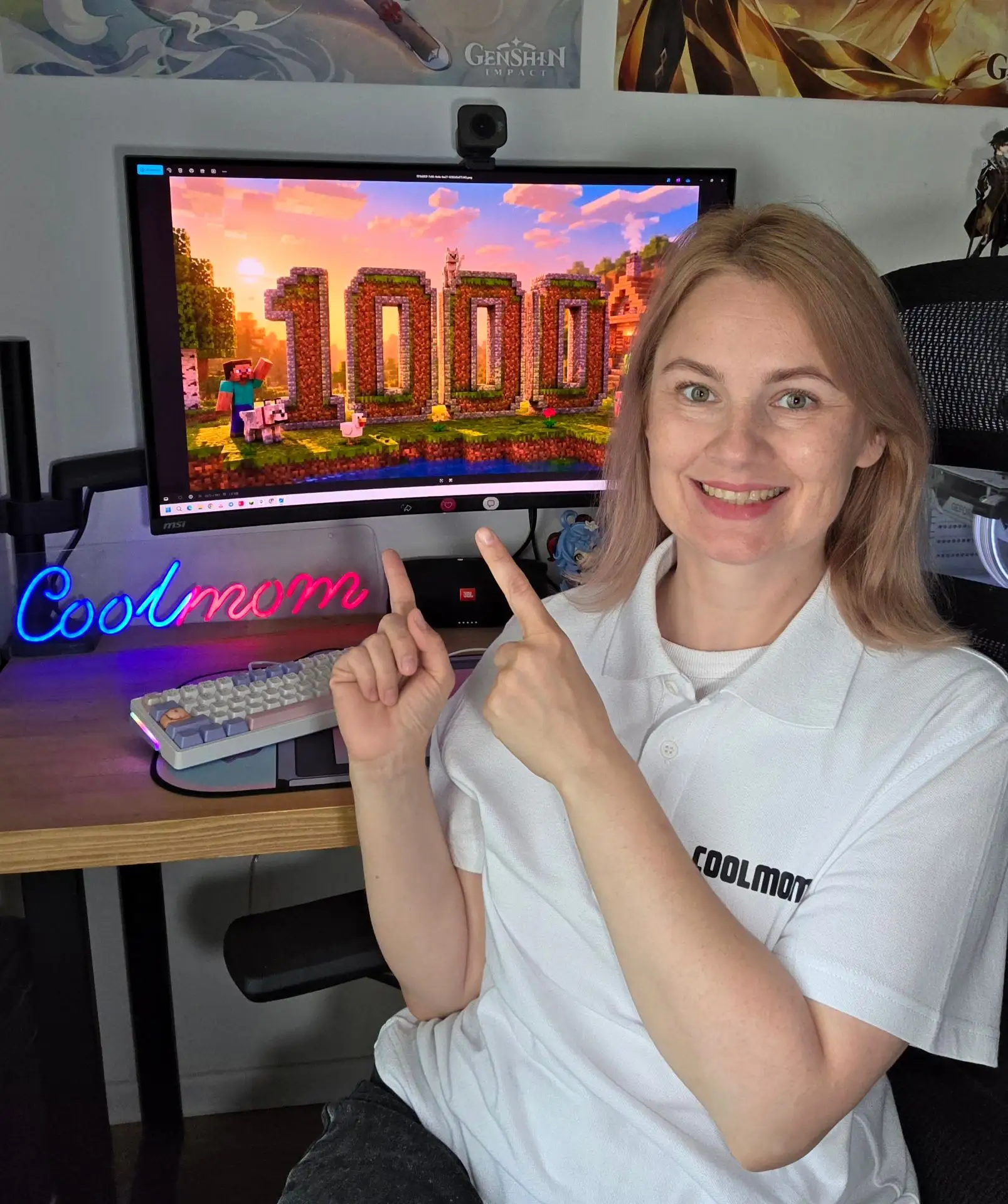 Ура! В моем сообществе Вк 1000 подписчиков 🥳 прыгаю, радуюсь и пищу 🥰🫶