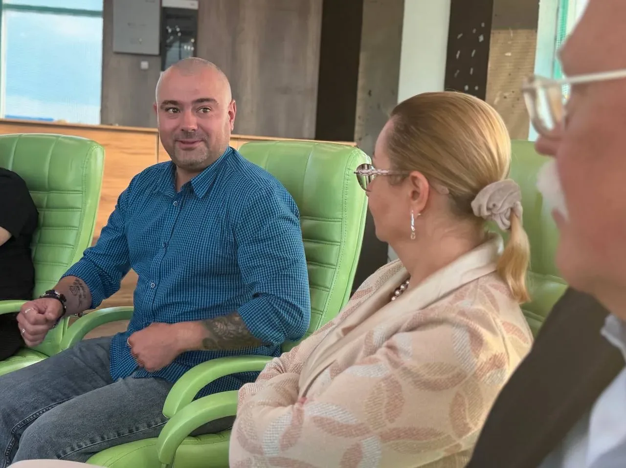 Волонтер «Араб» рассказал, как доставка коляски спасла его от мины  В краснодарской школе «Добро и Н