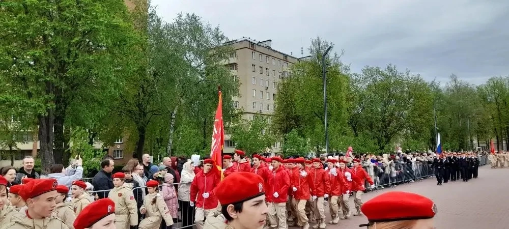 9 мая, в день празднования Великой Победы, ВПК "Молодая Гвардия" принял участие в возложении цветов 