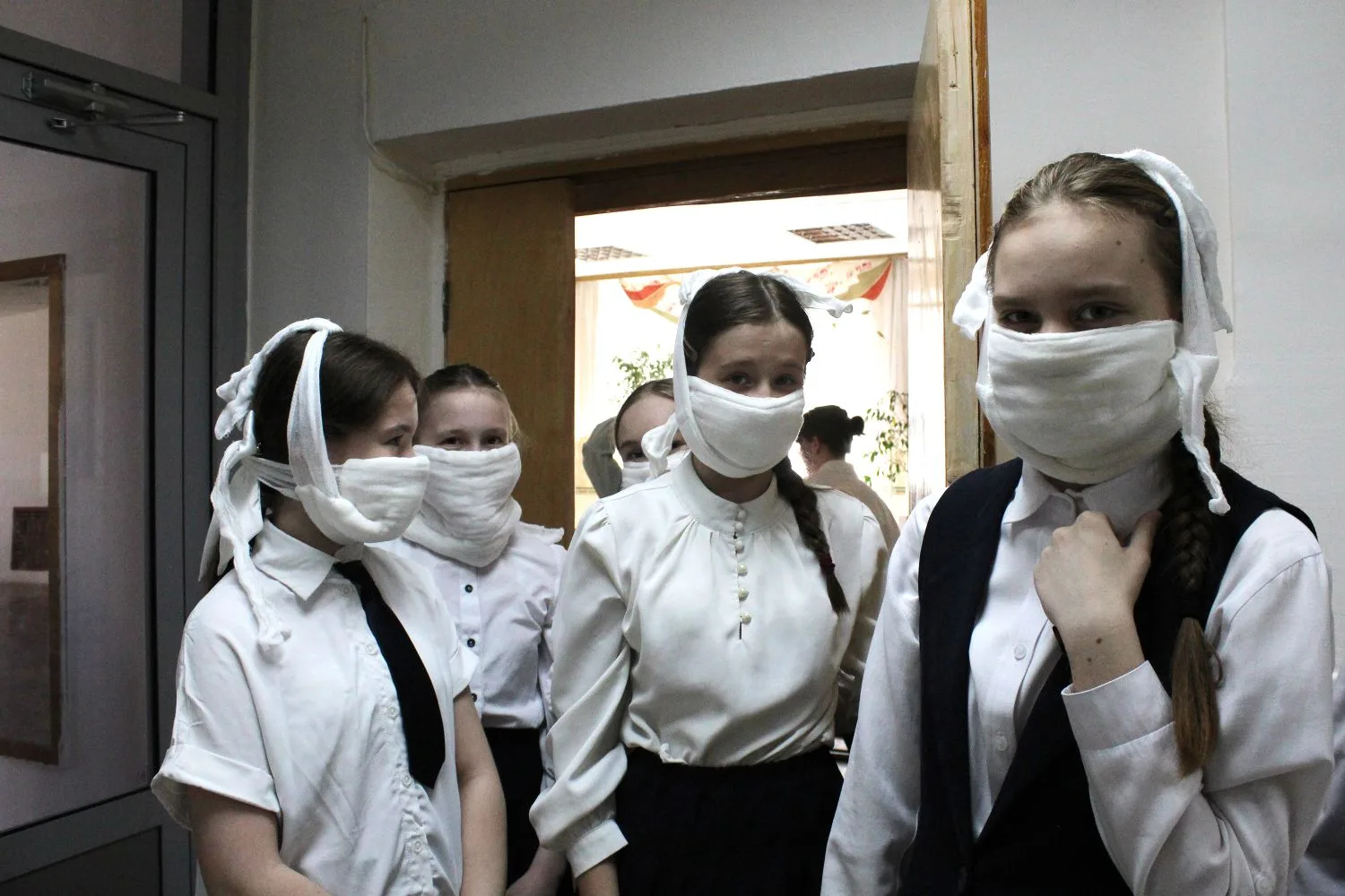 В Гимназии  прошла учебная эвакуация. Все ученики и сотрудники действовали быстро и сла...