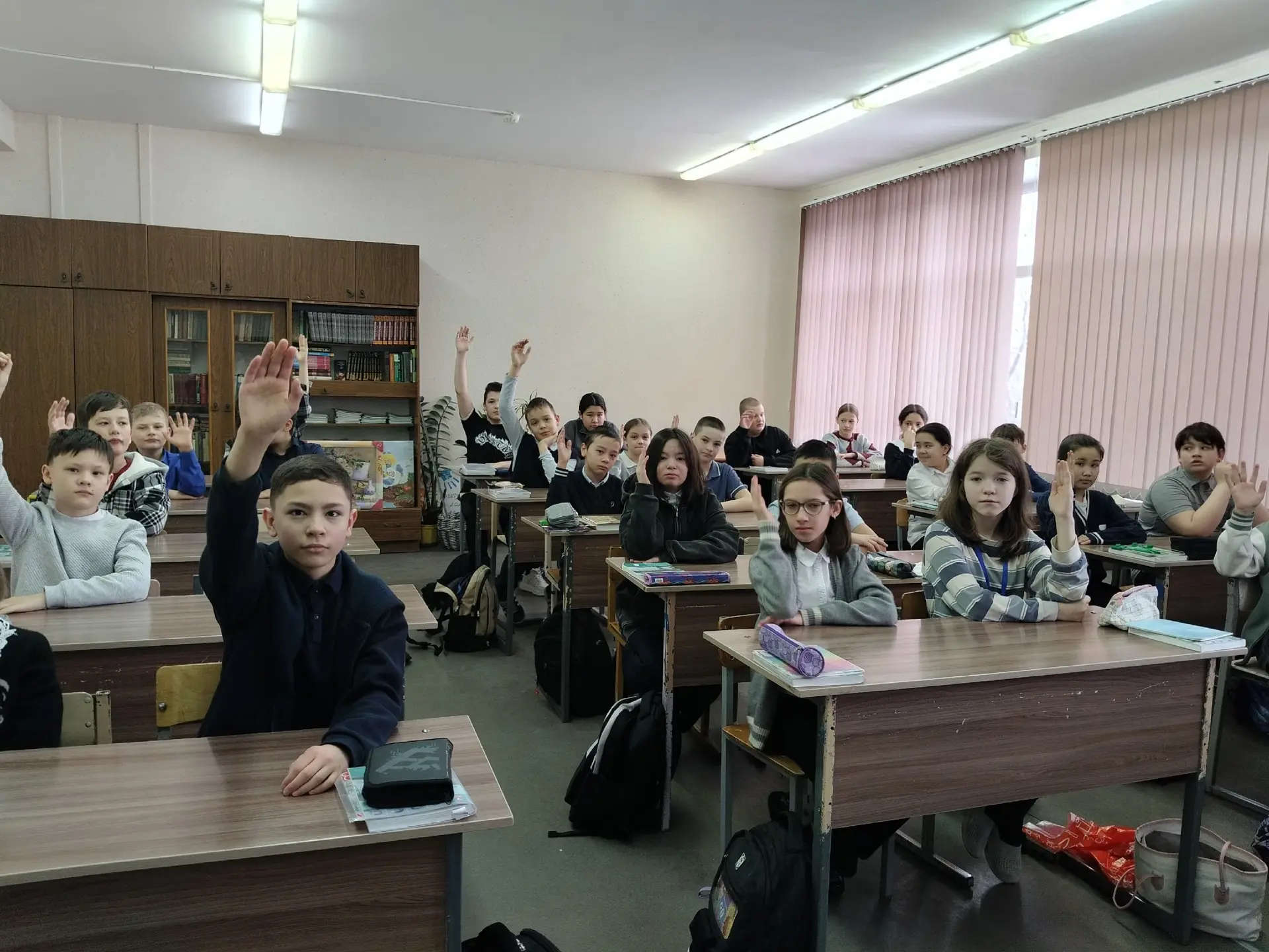 🇷🇺  Наша страна ежегодно  23 февраля отмечает День защитника Отечества.  Отсчëт истории этого праздн
