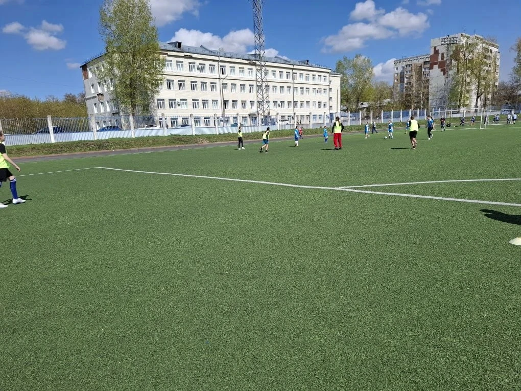 Дебют удался! ⚽️🔥  Сегодня особенный день для нашей команды! Девочки 2014–2015 года рождения впервые