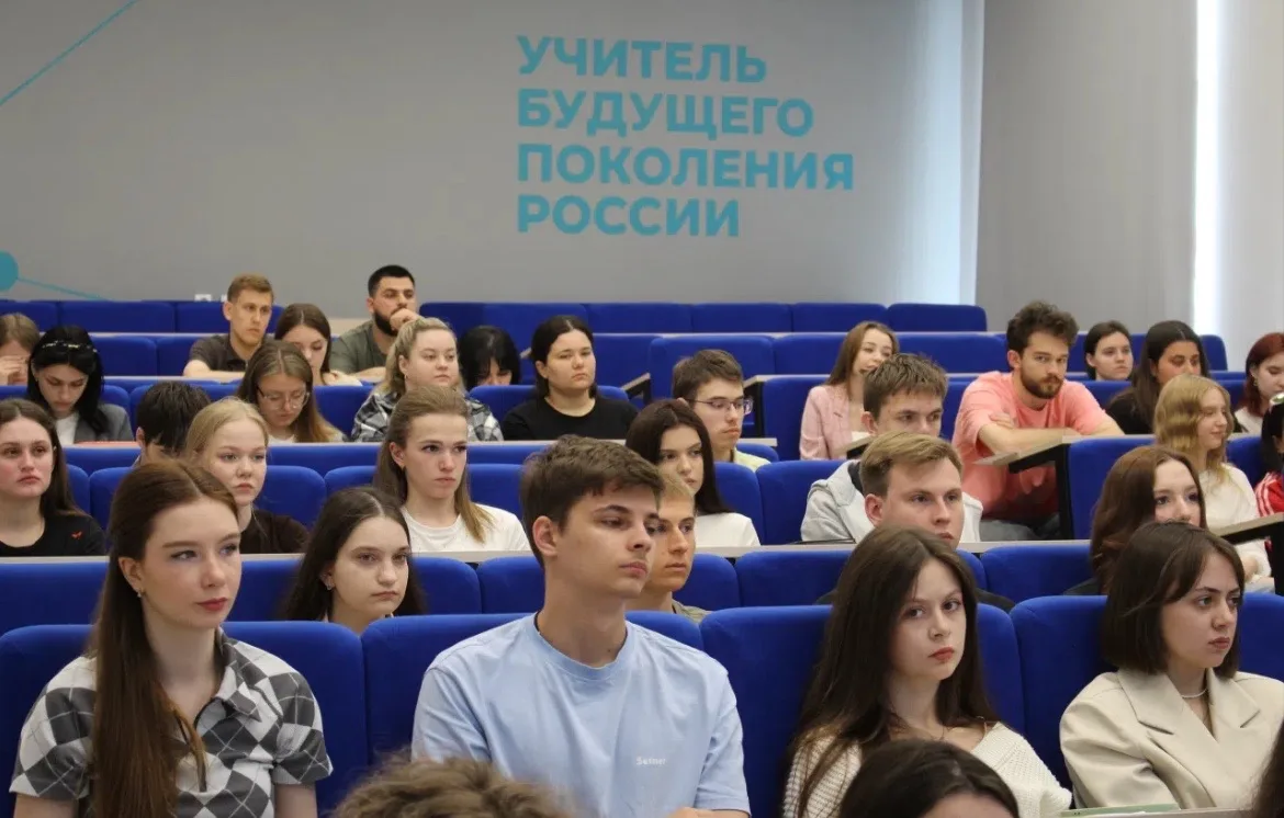 ⚡️Ректор АГПУ Евгений Нижник: «Связка реального сектора экономики с образованием — залог нашего обще