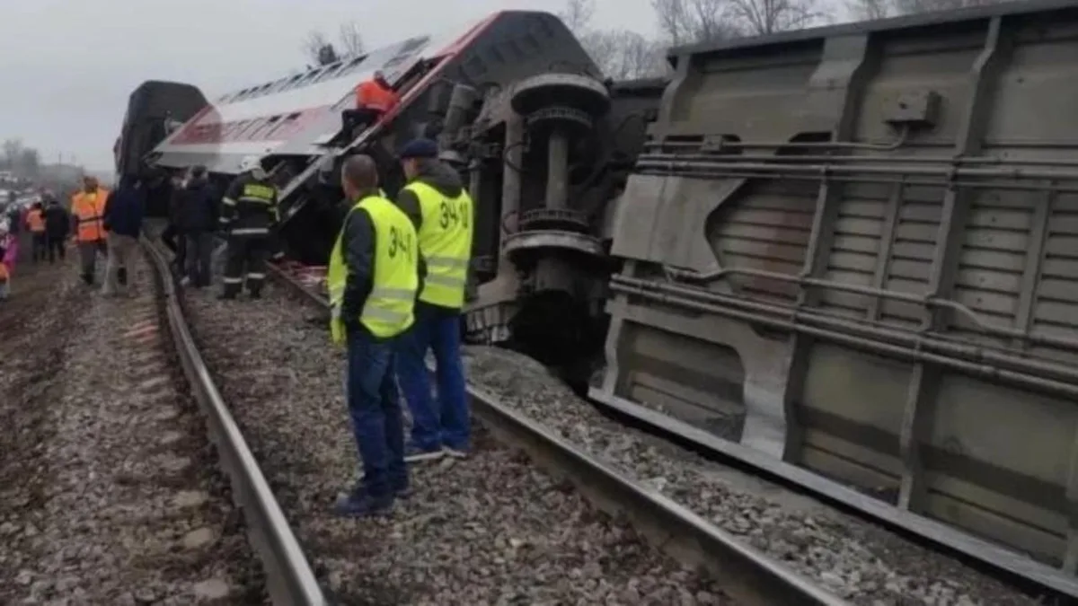 🚆 В Ульяновской области пассажирский поезд сошел с рельсов. В составе поезда «Челябинск — Москва» на