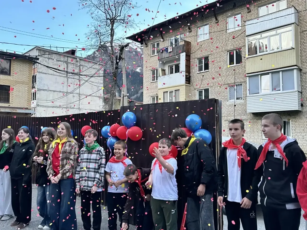 🤝Дружба длиною в смену  Вот и всё. Торжественно, красиво и очень душевно закрылась смена в Гранд Вик
