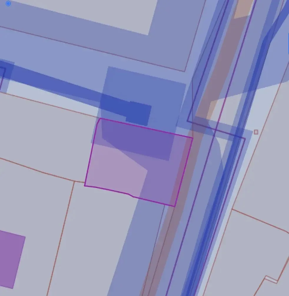 Очередной пример того, почему важно проверять все документы перед покупкой.