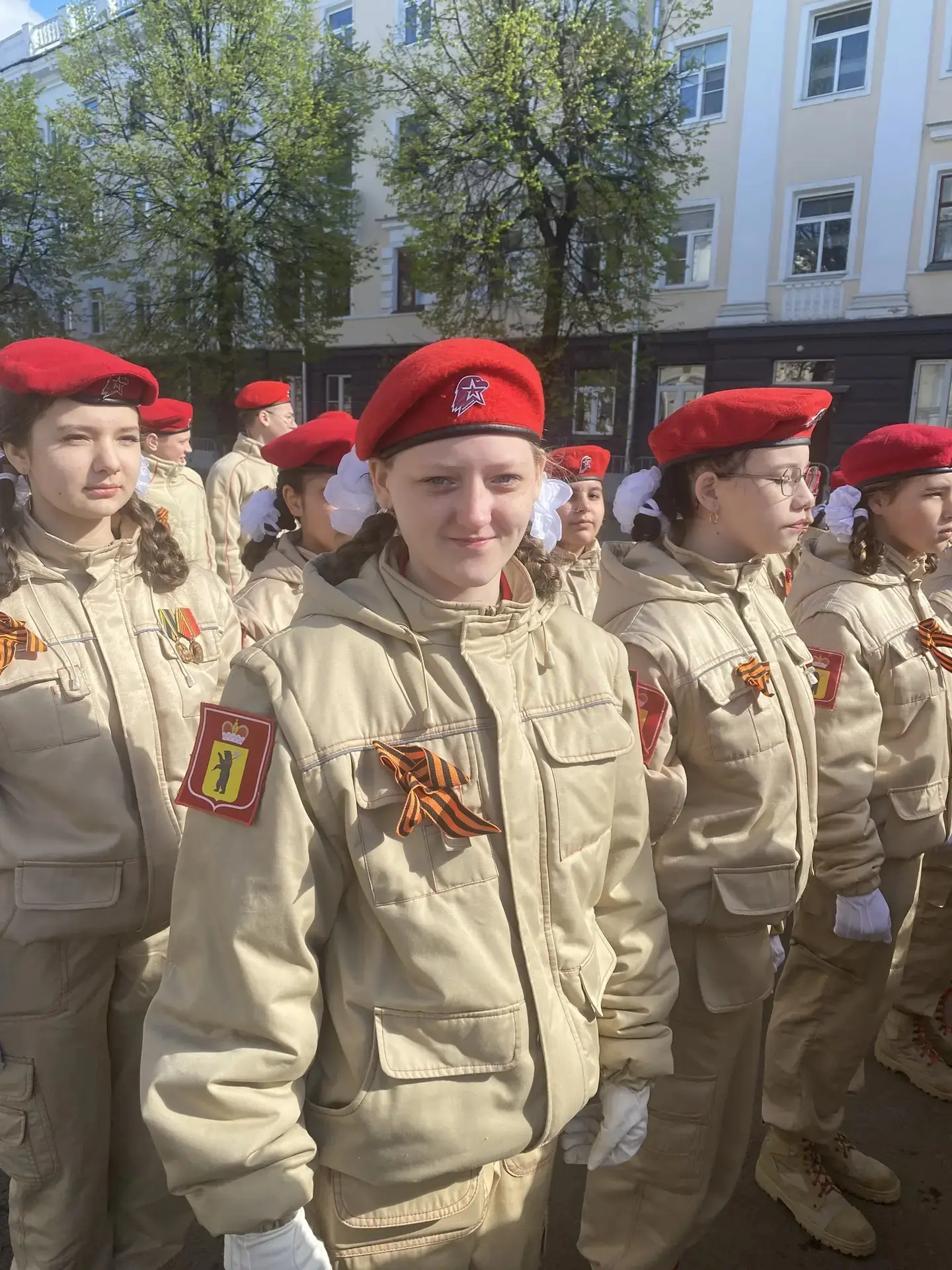 Сегодня, в День Великой Победы наши юнармейцы традиционно приняли участие в Параде Победы на Советск