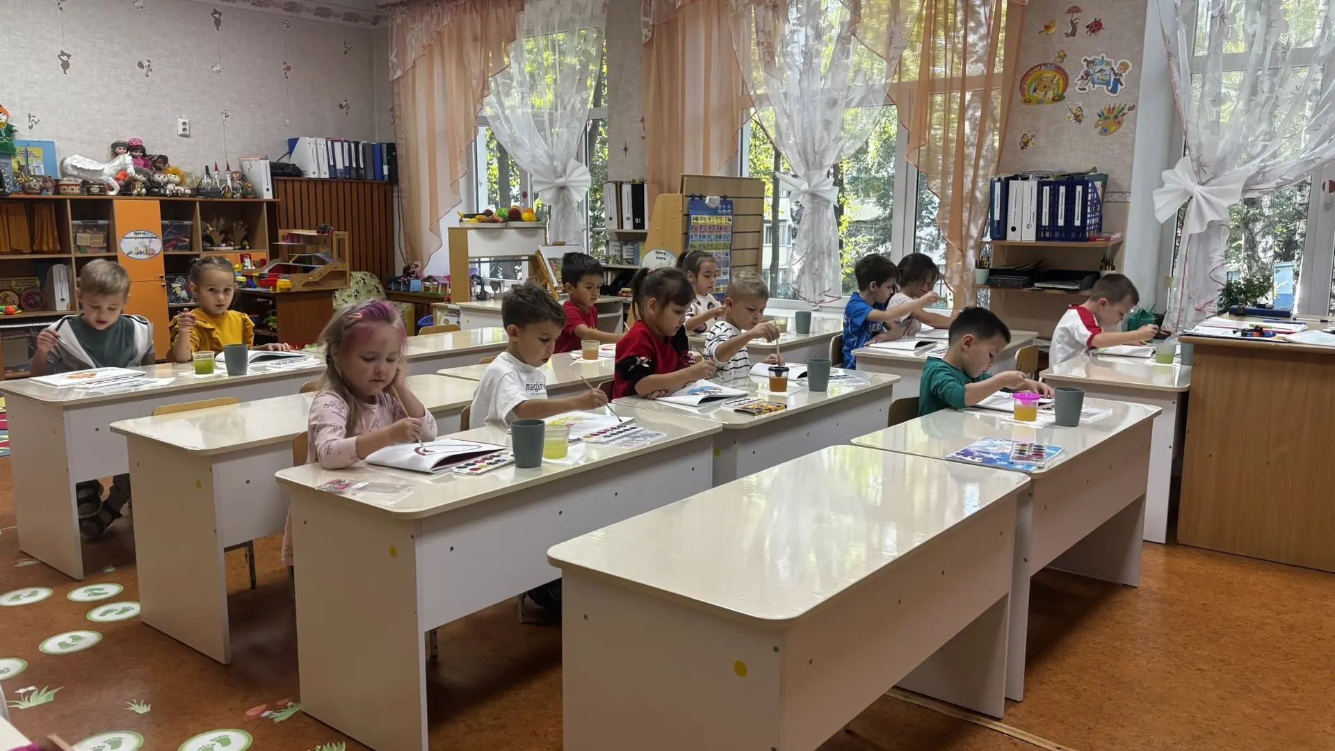 Зачем ребёнку рисовать в детском саду?