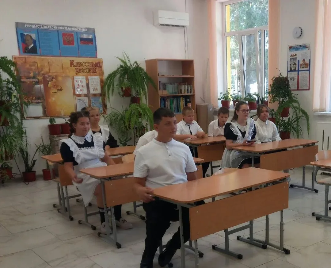 В 6 классе провели классный час приуроченный к празднованию Дня воинской славы- Дня Поб...