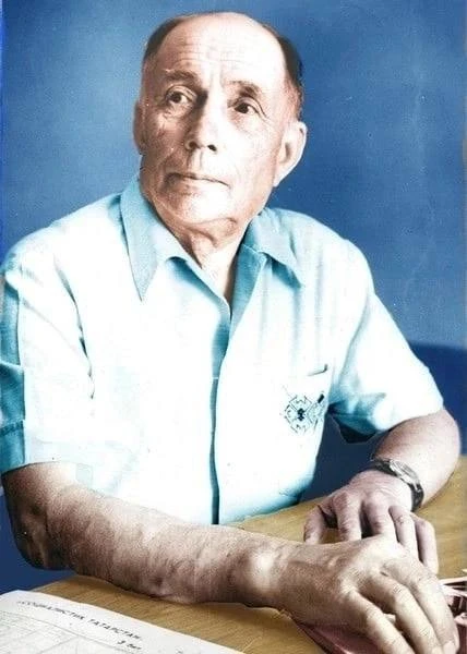 "Әйткән идең" (Хәсән Туфан), "Әниемнең җылы кочагы" (Мөнир Мазунов), "Әгәр белгән булса...