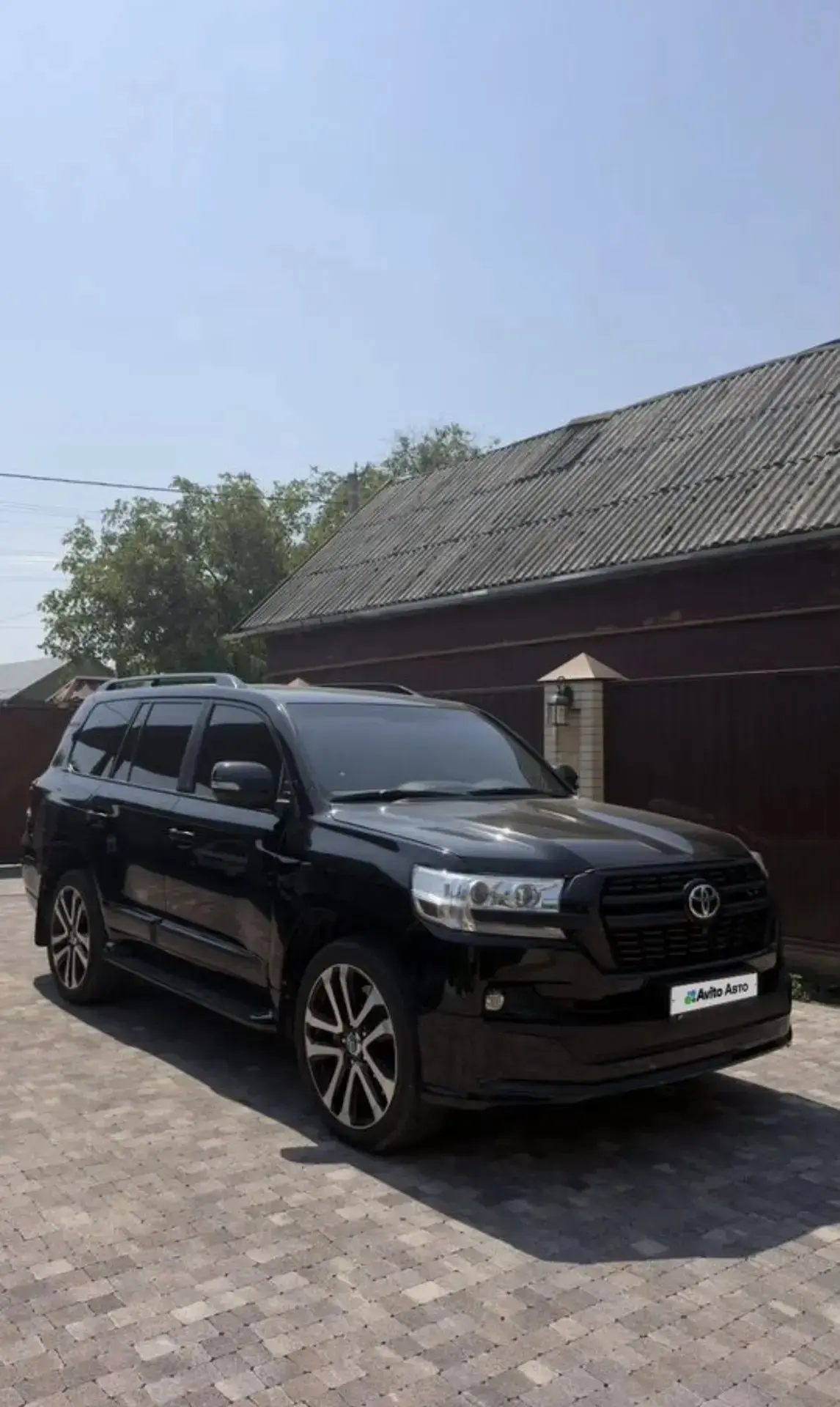 🚗Land Cruiser 200,2012 год,220.000 пробег.Машина в хорошем состоянии переодета в реста...
