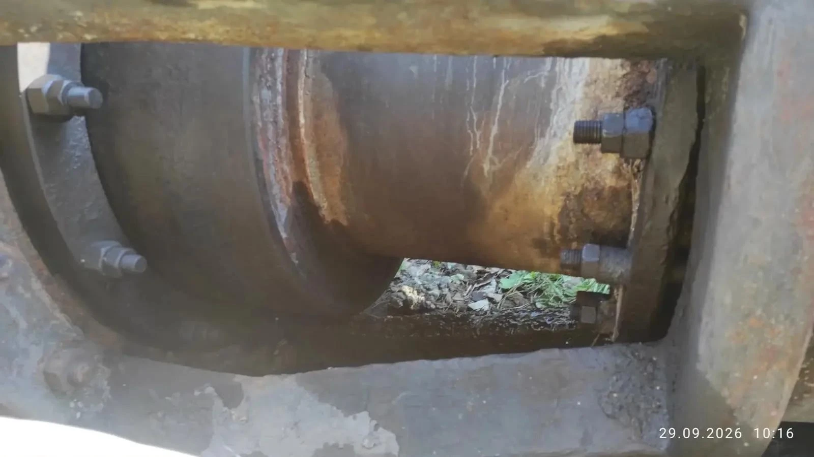 🚰Течь устранили на трубе между Южным и "Ротором"