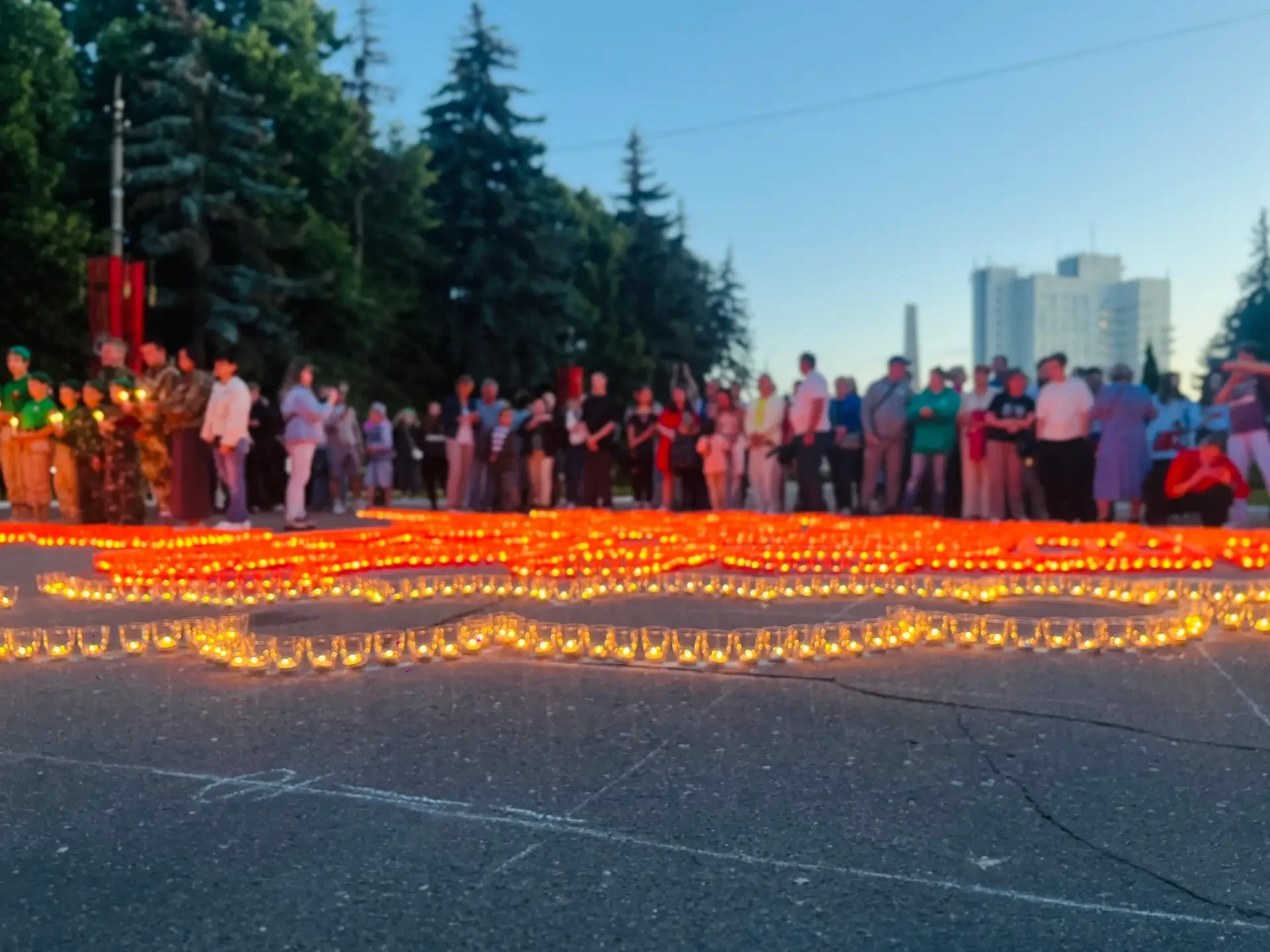 🕯️ Чтобы помнить. Чтобы жить. Чтобы не повторилось.

В День памяти и скорби, студенты 1-го Московск