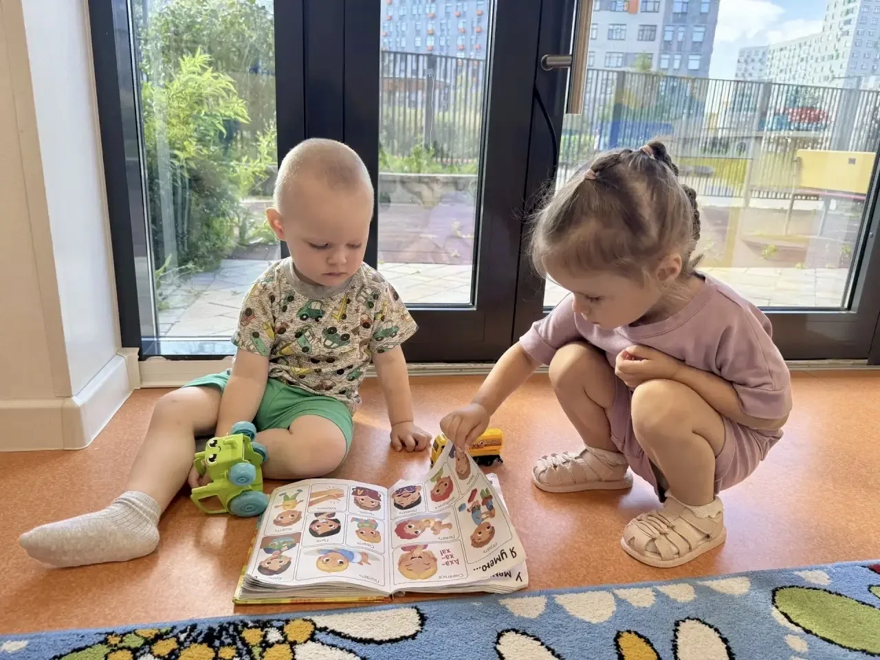 😊Сначала встреча с писателем, а потом — свой книжный клуб!