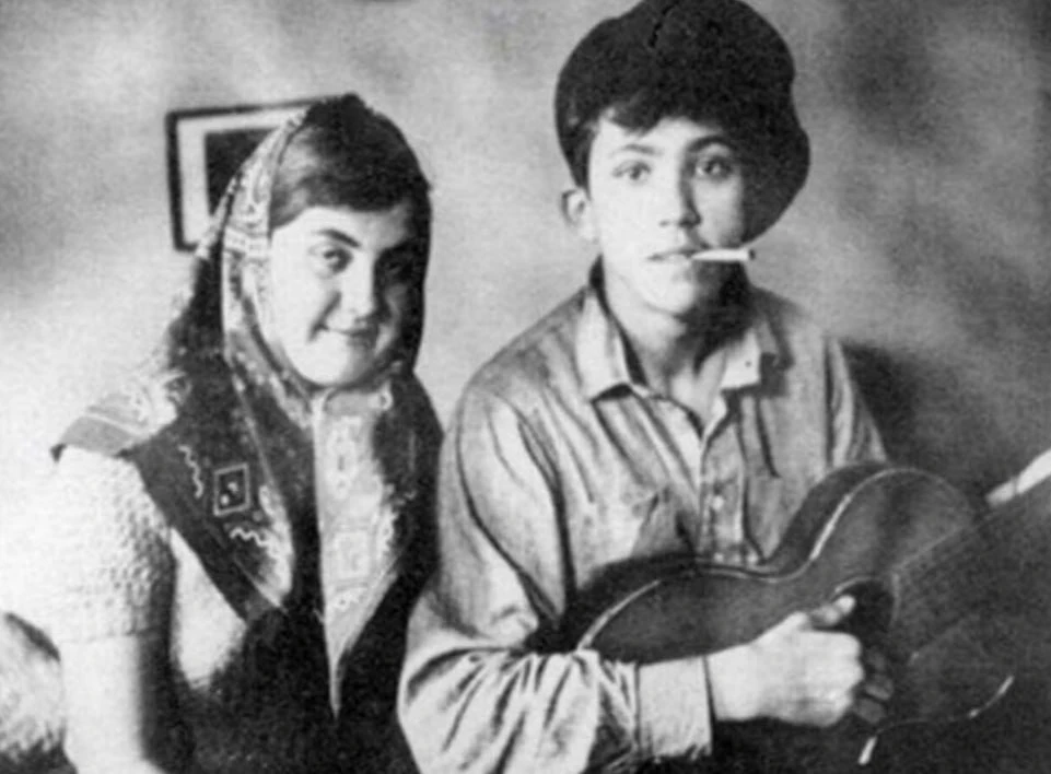 🖼Юрий Никулин с подругой детства Таней Холмогоровой, 1930-е

СССР История Факты