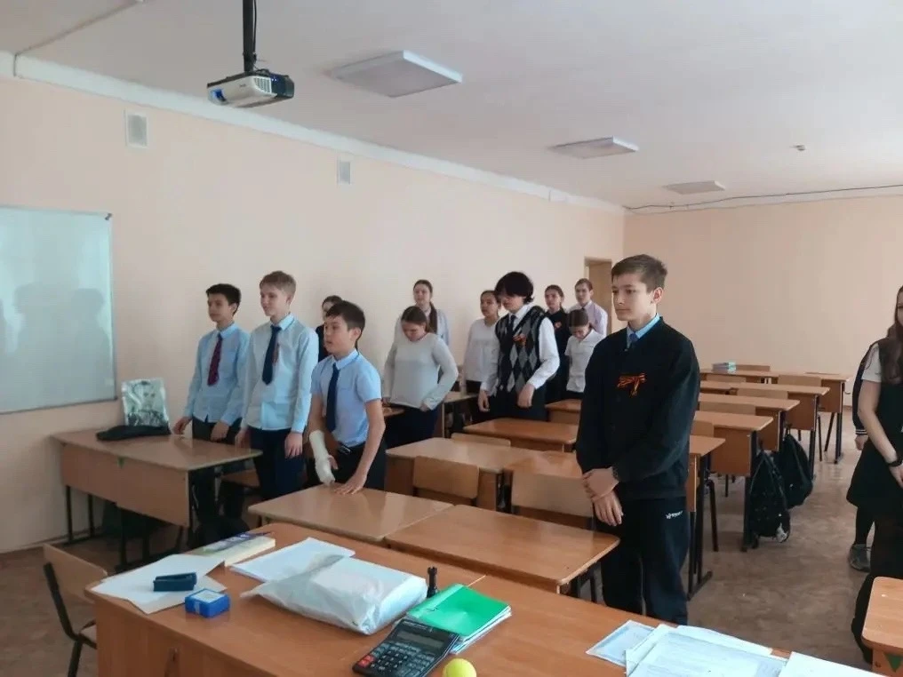 🕊️ Всероссийский урок памяти «Георгиевская лента -символ воинской славы» и Республиканская минута мо