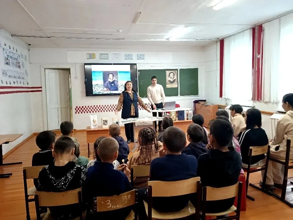 Начало июня в школах нашего района выдалось невероятно насыщенным, познавательным и пра...
