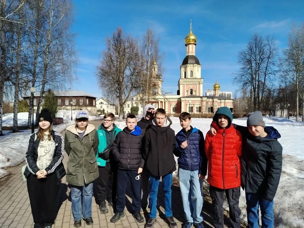 🏛️ Экскурсия в усадьбу Свиблово: путешествие в историю (Корпус 1)  В конце марта  группа ДОПА «Краев