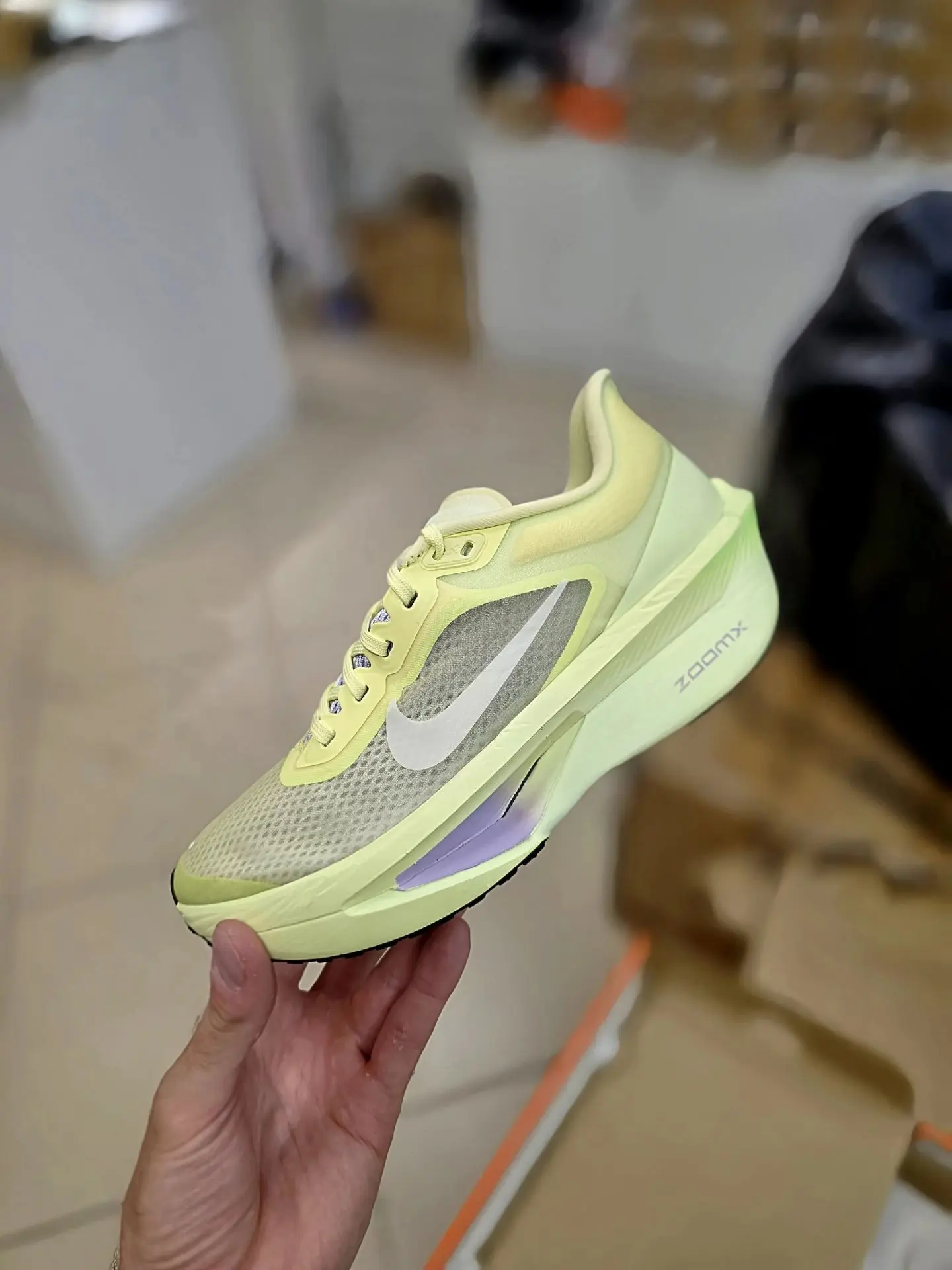 Кроссовки в наличии и под заказ 
Размеры и цену уточняйте max.ru/maxsportshop

Больше товаров по ссы