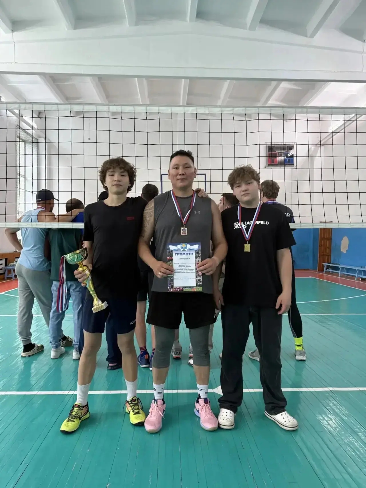 В спортивной школе Майминского района сегодня прошел Турнир по волейболу 🏐, посвященный Дню Победы🇷🇺