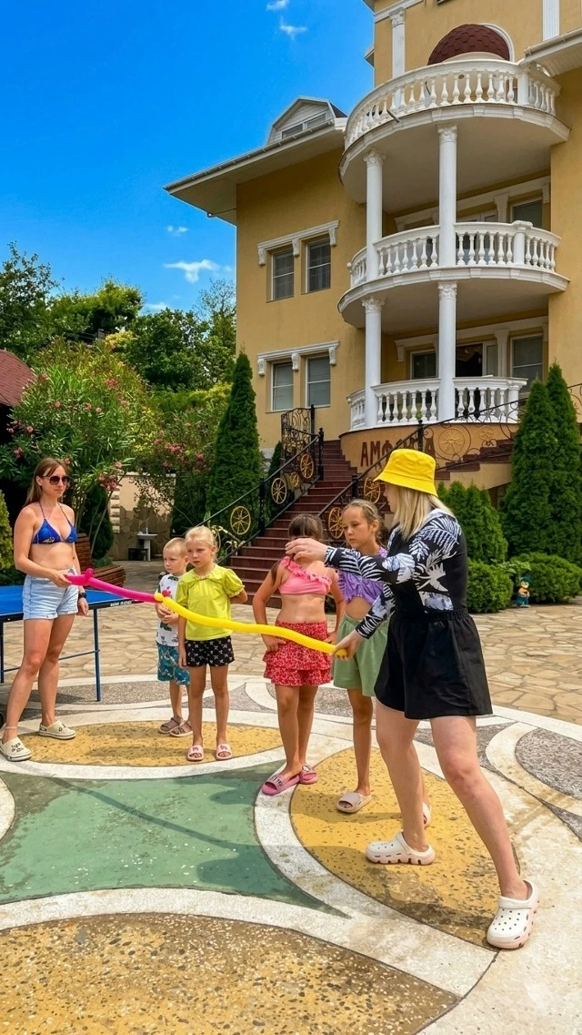 #СОЧИ #ВАРДАНЕ Львовский переулок, 1А.  У нас всё включено (All Inclusive):  • 🍽 4-разовое питание «