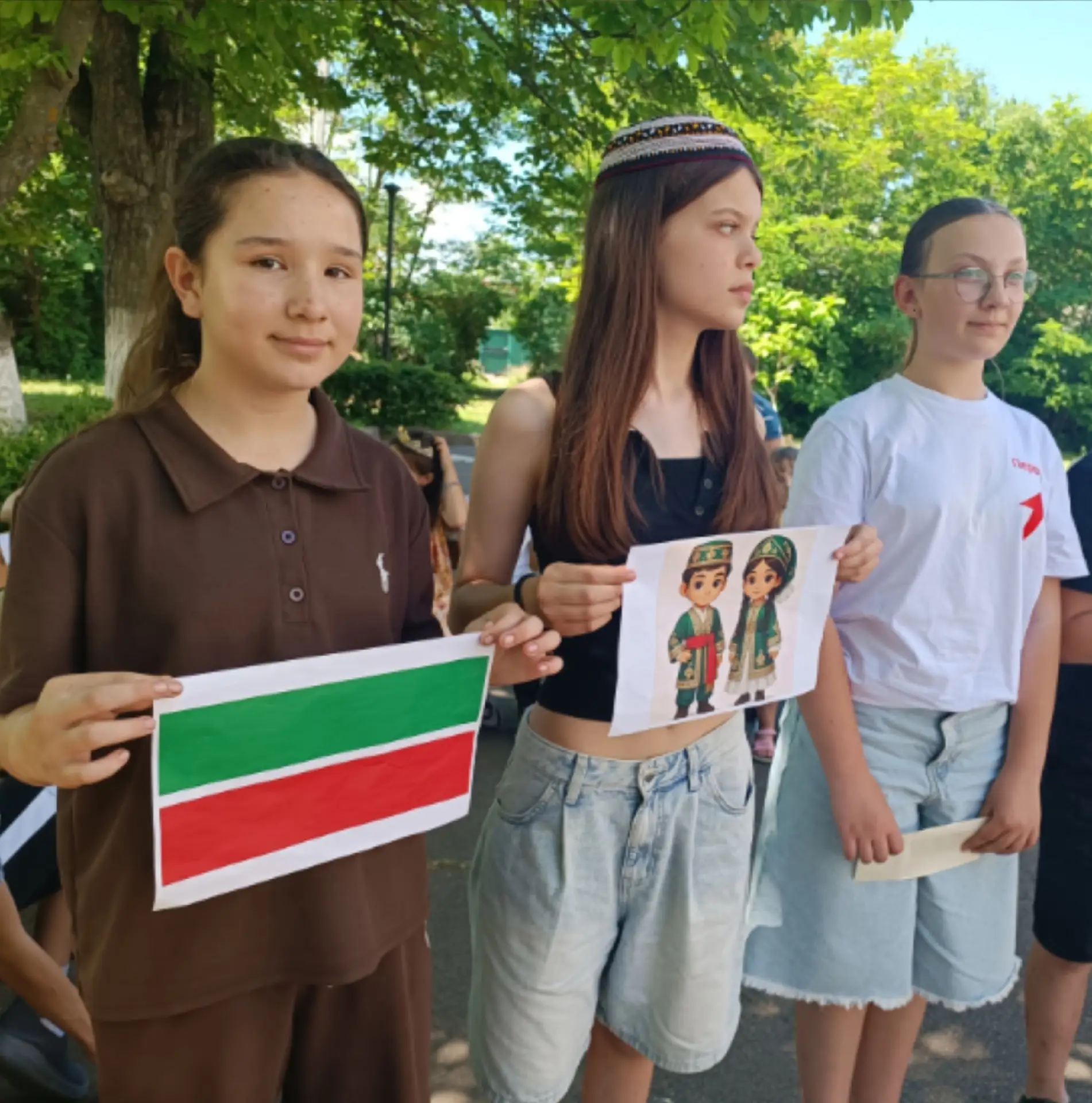 🇷🇺Яркий калейдоскоп культур и традиций!

✨Сегодня, 11 июня, наш 8 отряд «Звездочки» пришкольного л