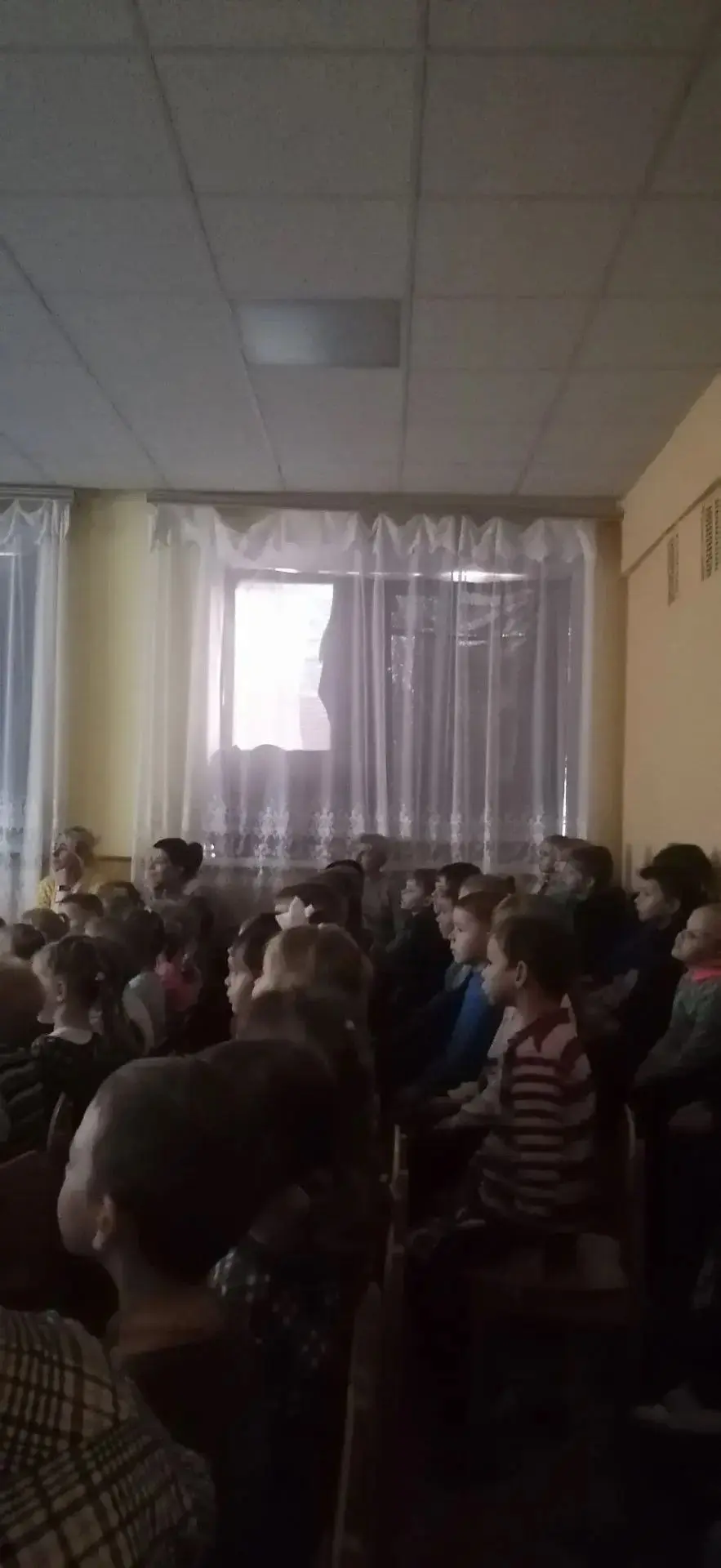 Песочная анимация, созданная талантливой художницей Екатериной Ильиной, по мотивам сказ...
