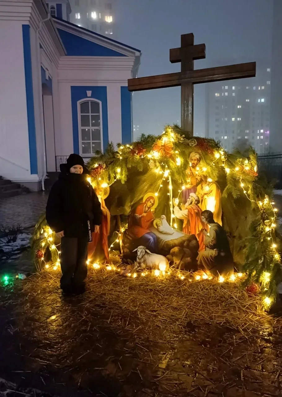 📸 Обучающаяся МКОУ "Коровяковская СОШ" Зубкова Маргарита принимает участие в акции «Россия в объект