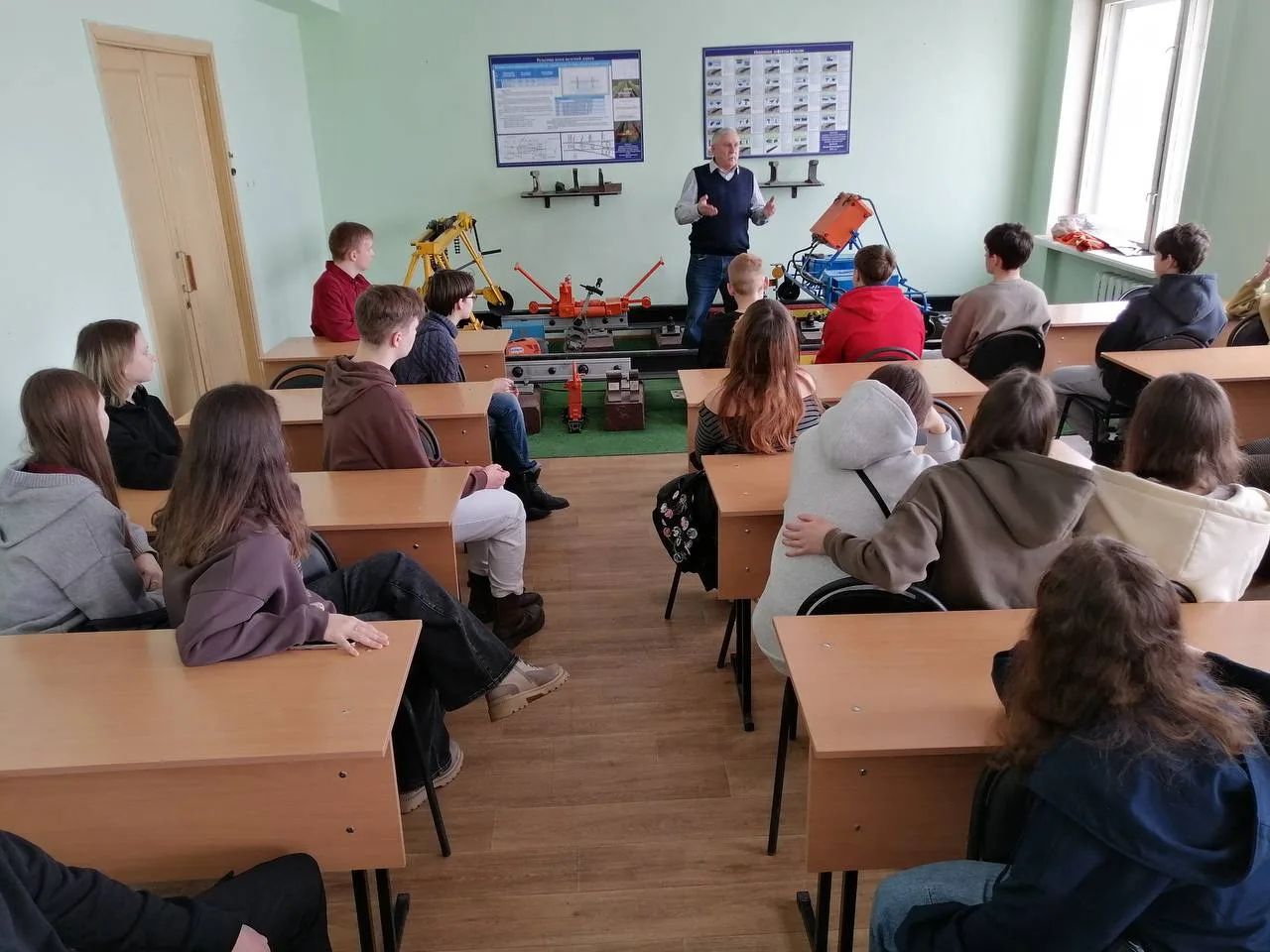 «Билет в будущее»  🗓️10 февраля для учеников школы № 42 Нижнего Новгорода открылась дверь в увлекате