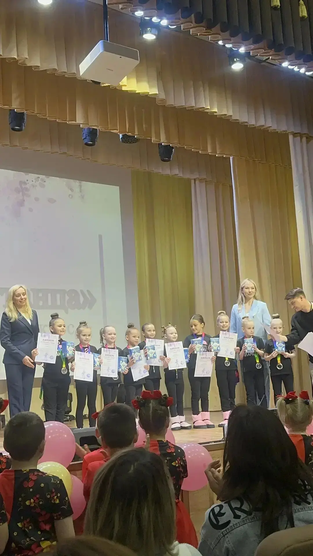 2 мая прошел Всероссийский танцевальный конкурс «Энергия танца»   ✨Ученица 2 «М» класса Шацкая Ульян