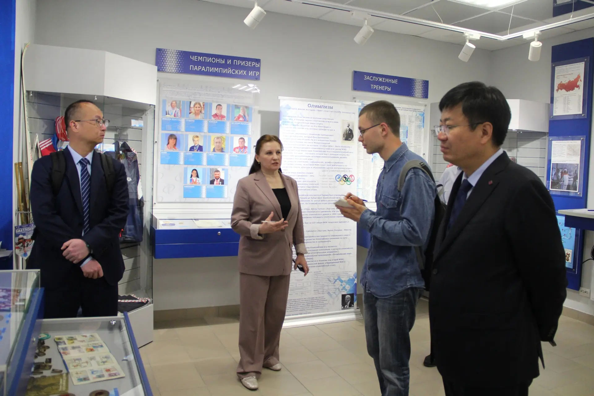 Сегодня наш вуз посетили представители Китайской Народной Республики 🇷🇺🤝🇨🇳   Состоялась рабочая встр