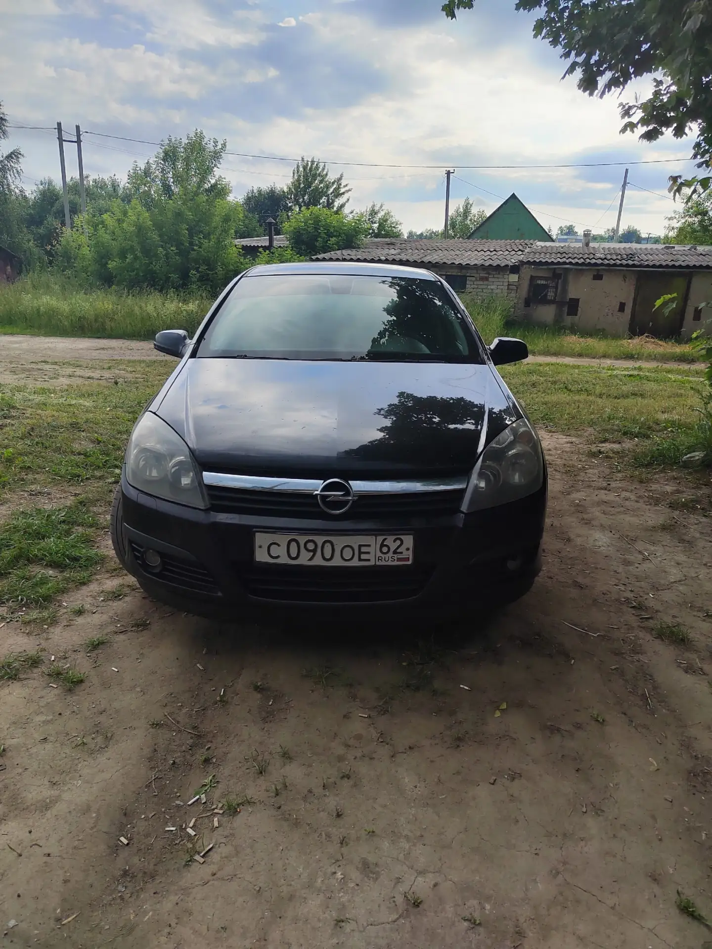 Продам Опель 2006года. В достойном состоянии. Климат контроль рабочий. Пороги целые без дыр, не грем
