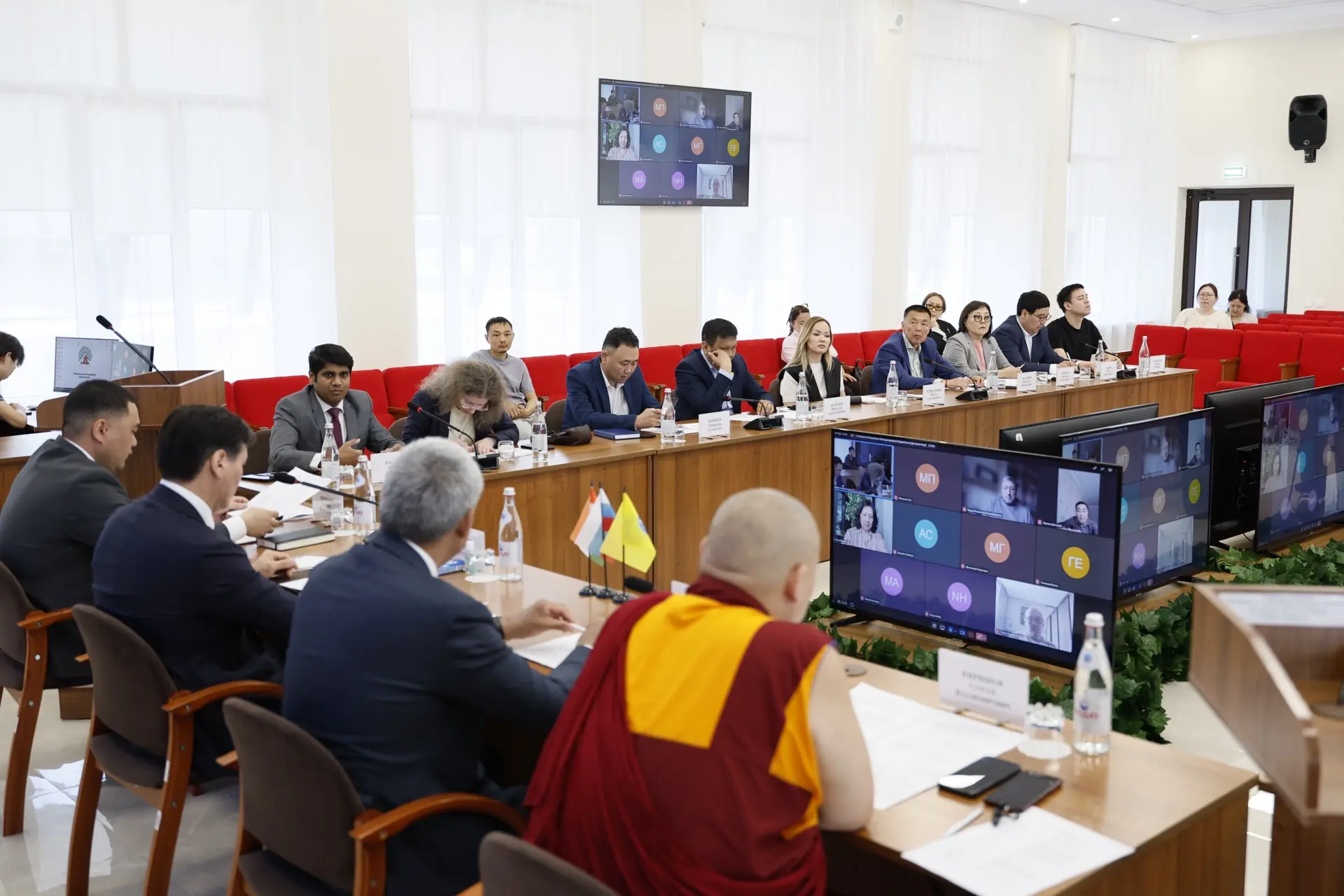 Состоялось первое заседание Международного буддийского делового клуба   Идея создания клуба родилась