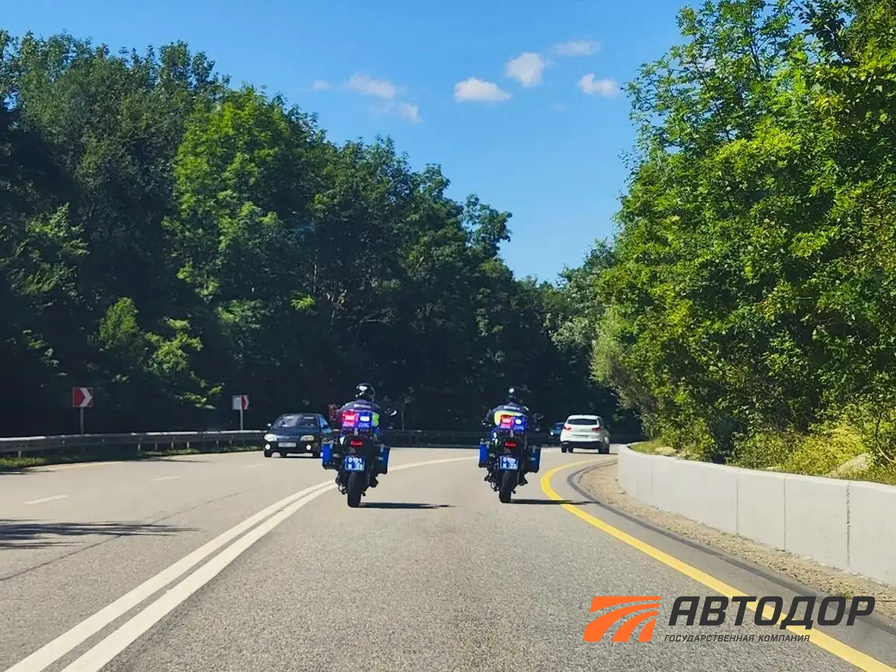 🏍️ На трассах М-4 «Дон» и А-289 в Краснодарском крае начал работу специальный мотобат ...