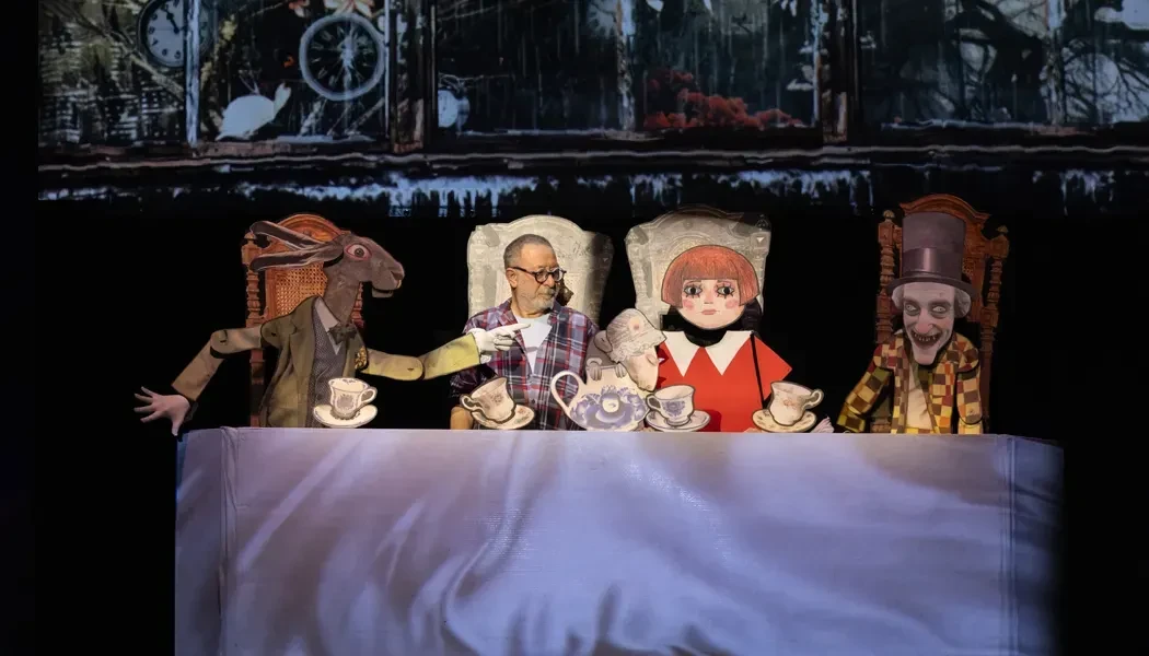 🎪✨ Путешествие в Страну чудес: 3 «Г» в кукольном театре! ✨🎪    Пятничный солнечный день стал ещё вол