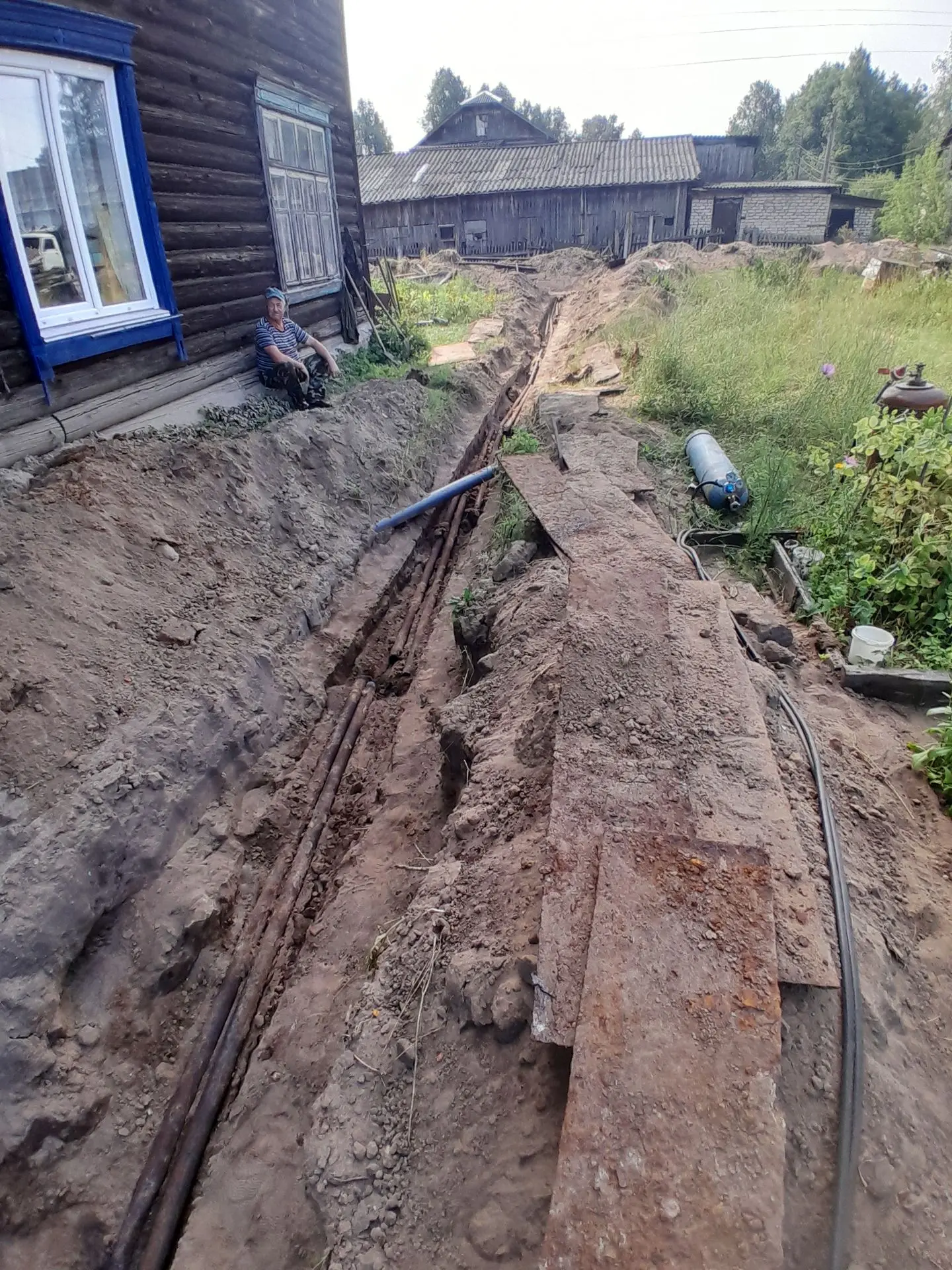 🛠️ МУП «ШОКС»: завершаем демонтаж труб на ул. Кирова, д. 10

Ремонтные работы на объекте идут полны