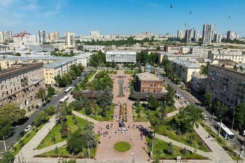В сквере имени Симбирцева появится новый фонтан

Губернатор Волгоградской области Андрей Бочаров соо