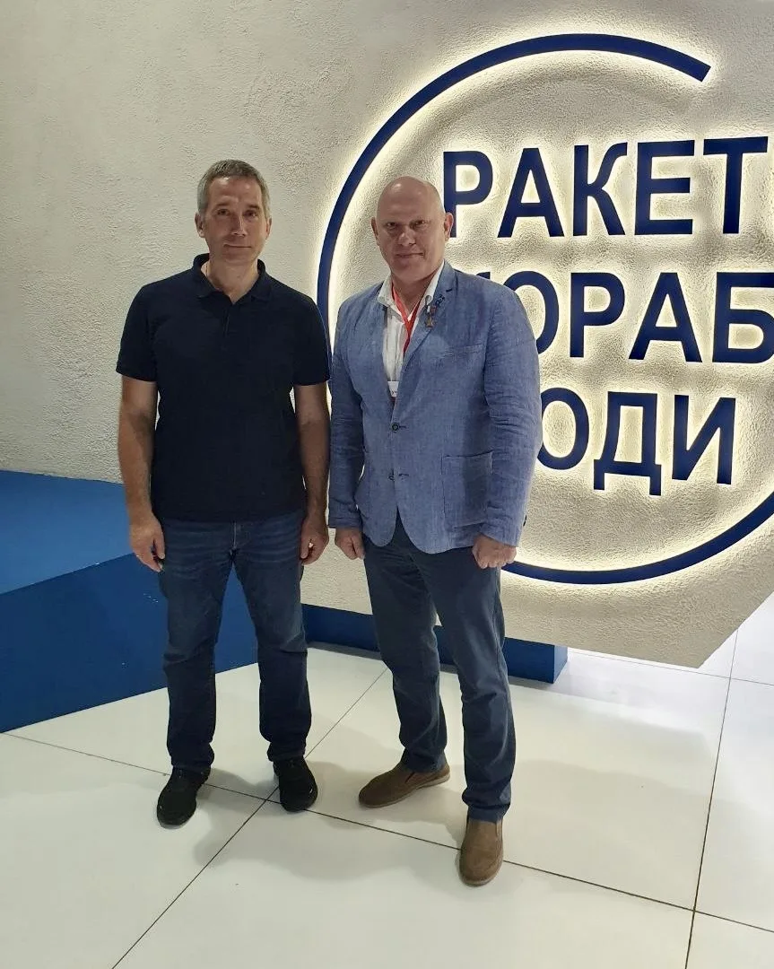 Можно ли за 108 минут навсегда изменить мир?

Наша страна доказала, что да.

108 минут — время перво