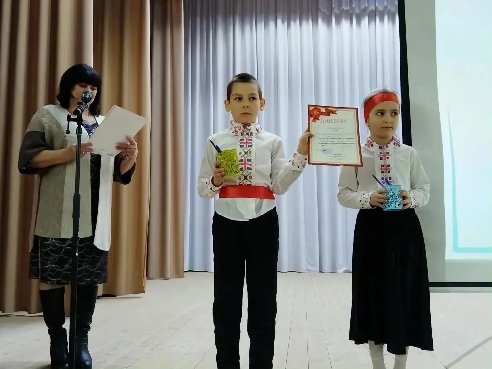 19 февраля, в Николаевском сельском Доме культуры прошёл конкурс чтецов "В единстве нар...